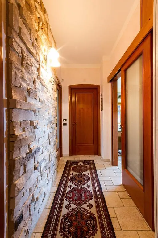Villa Sinatra Padenghe sul Garda 0*,  Italy