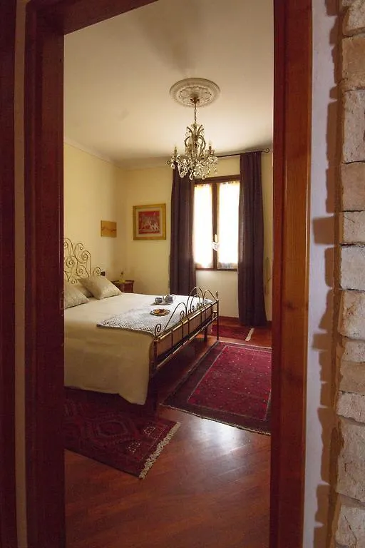 Villa Sinatra Padenghe sul Garda Bed & Breakfast