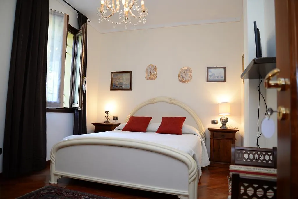 Bed & Breakfast Villa Sinatra Padenghe sul Garda